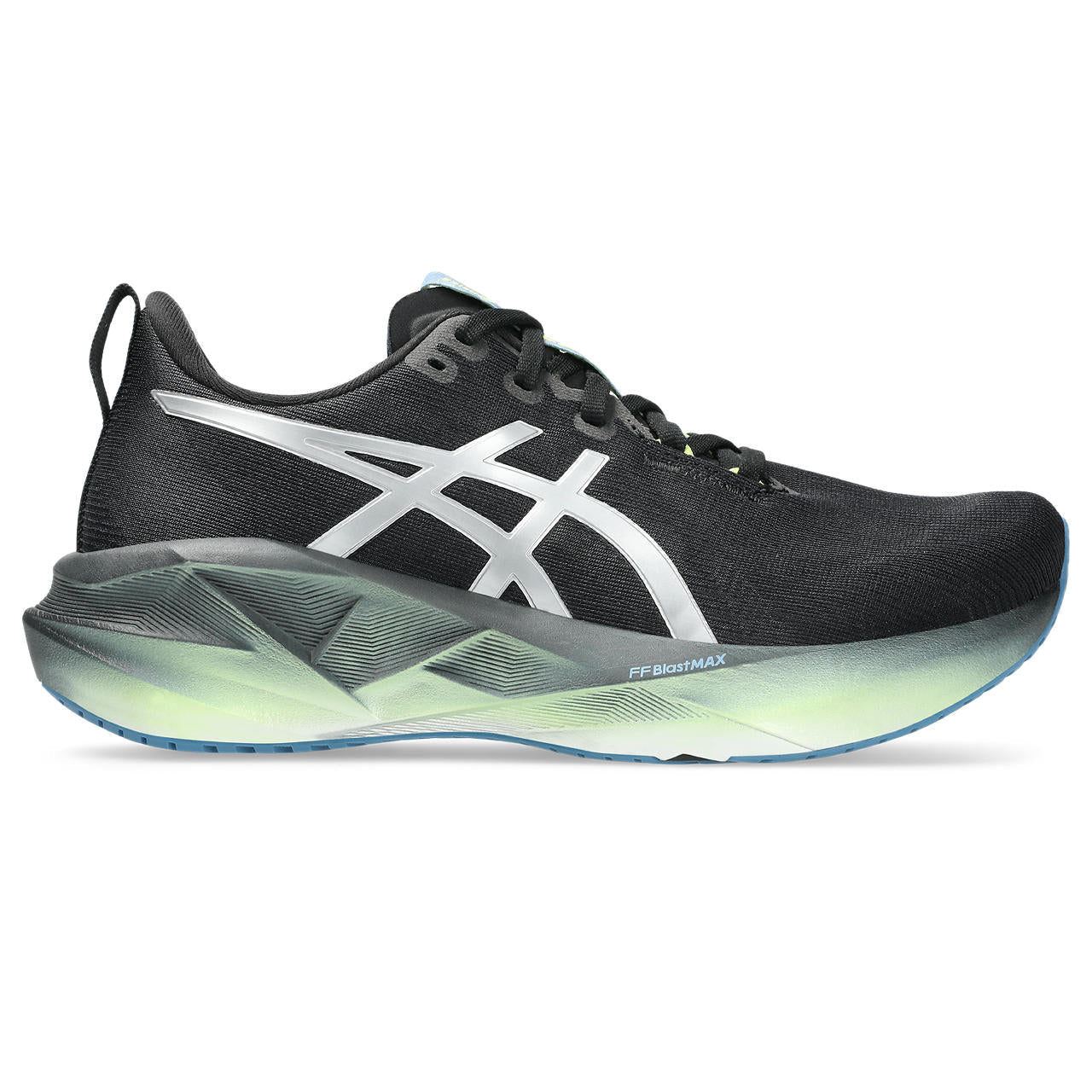 Womens Novablast 5 Luxe Shoe