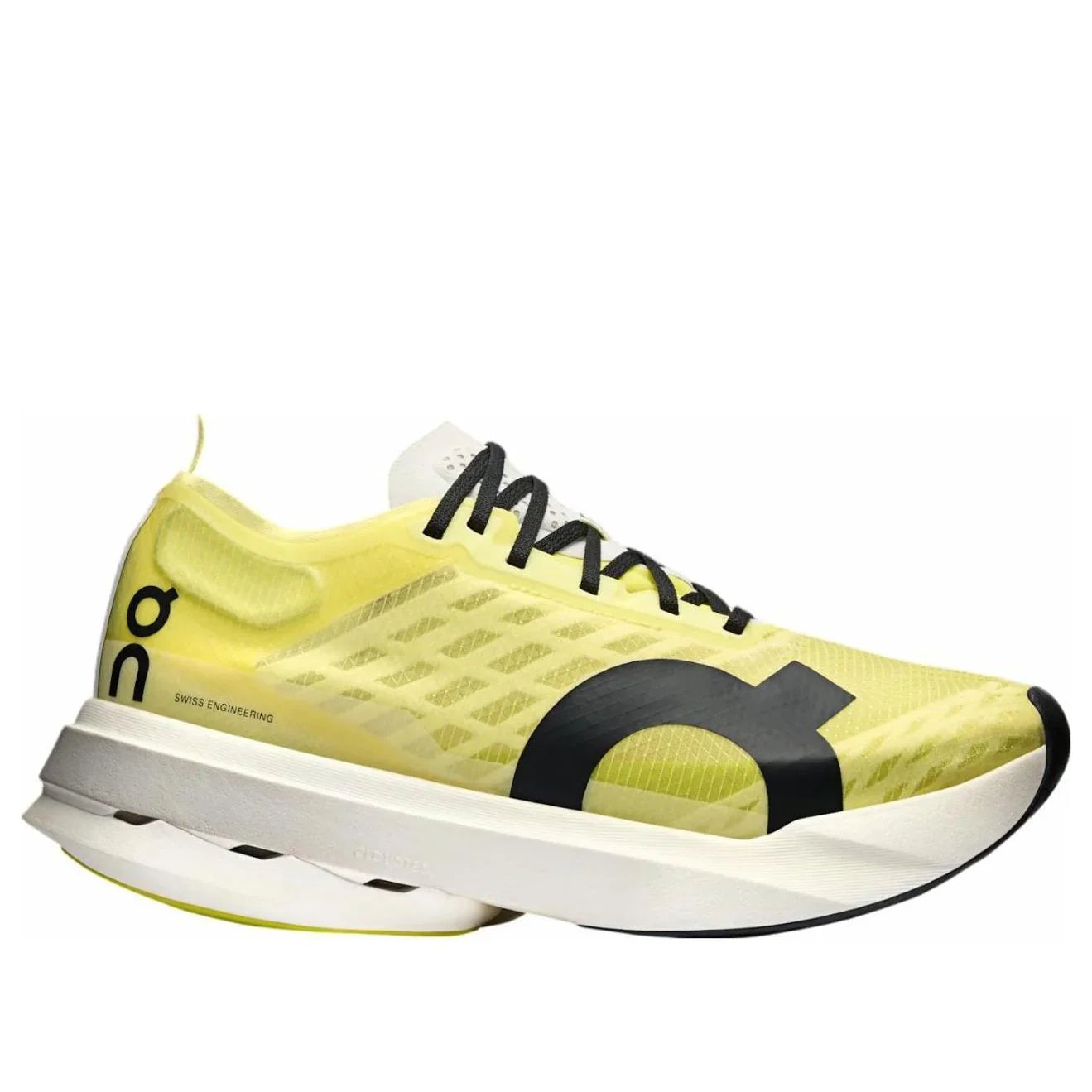 Womens Cloudboom Strike Running Shoe