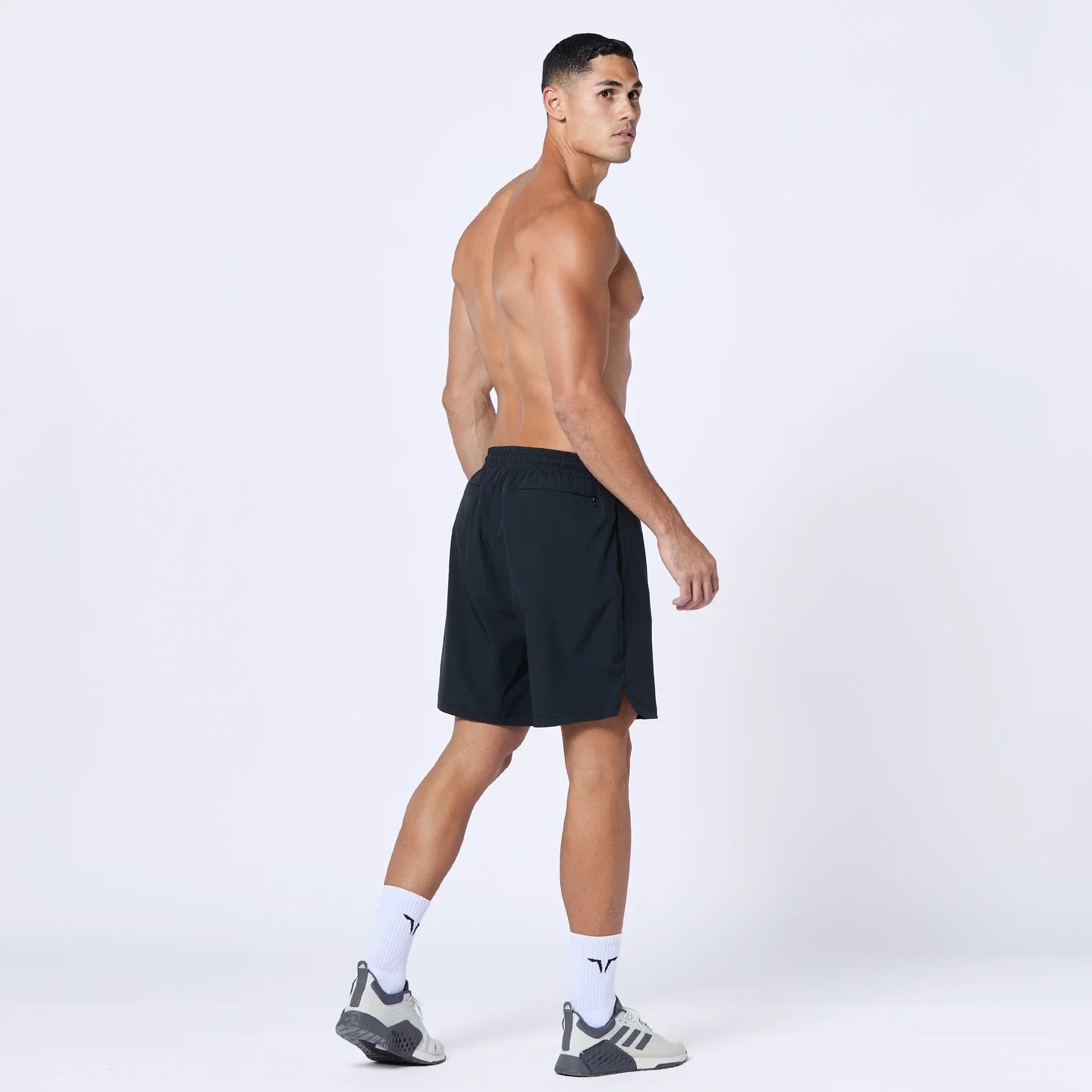 Mens Essential Pro 7 Inch Shorts