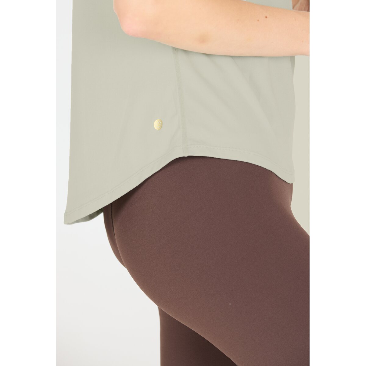 Womens Yoga Gaina Short Sleeve T-Shirt