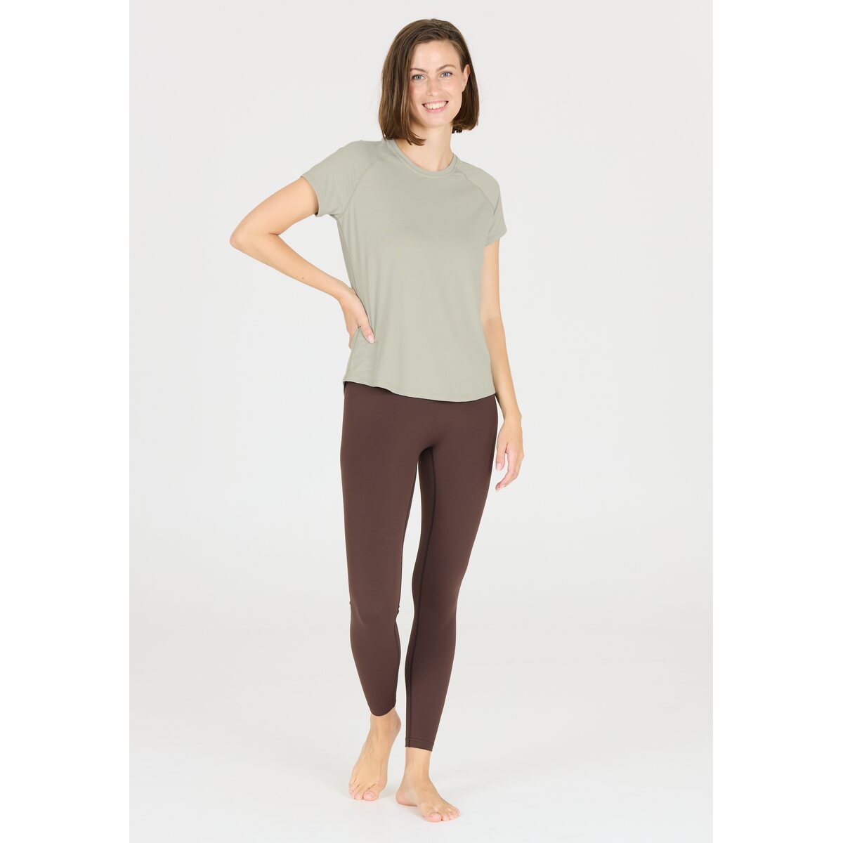 Womens Yoga Gaina Short Sleeve T-Shirt