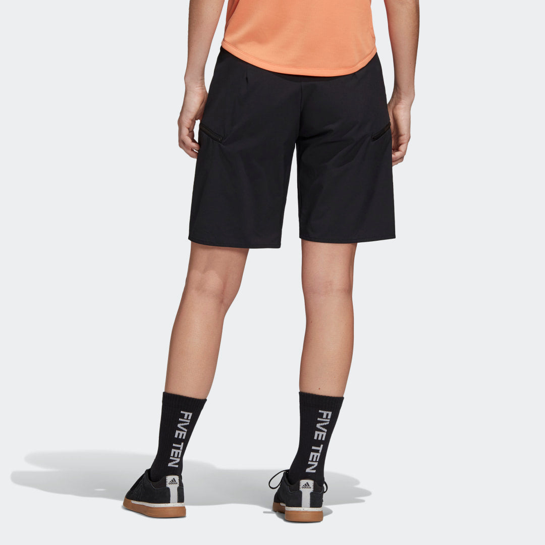 شورت تريل كروس للنساء