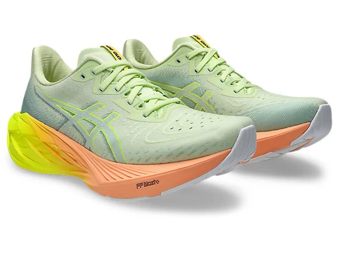 Mens Novablast 4 Paris Running Shoe