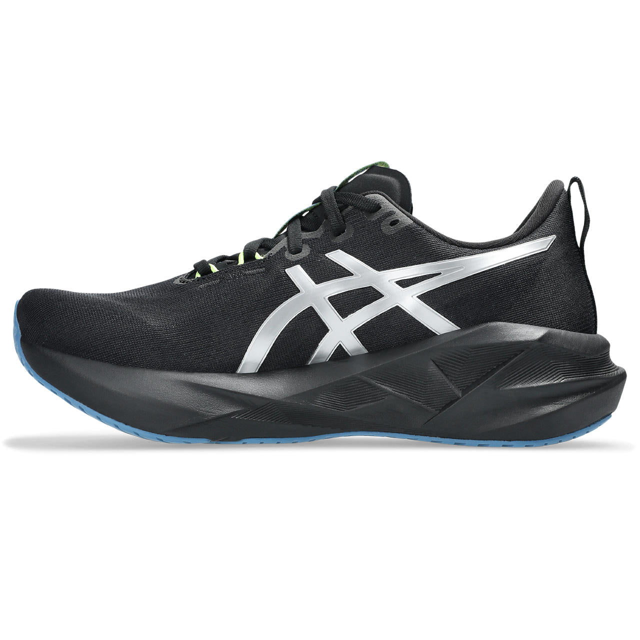 Mens Novablast 5 Luxe Shoe