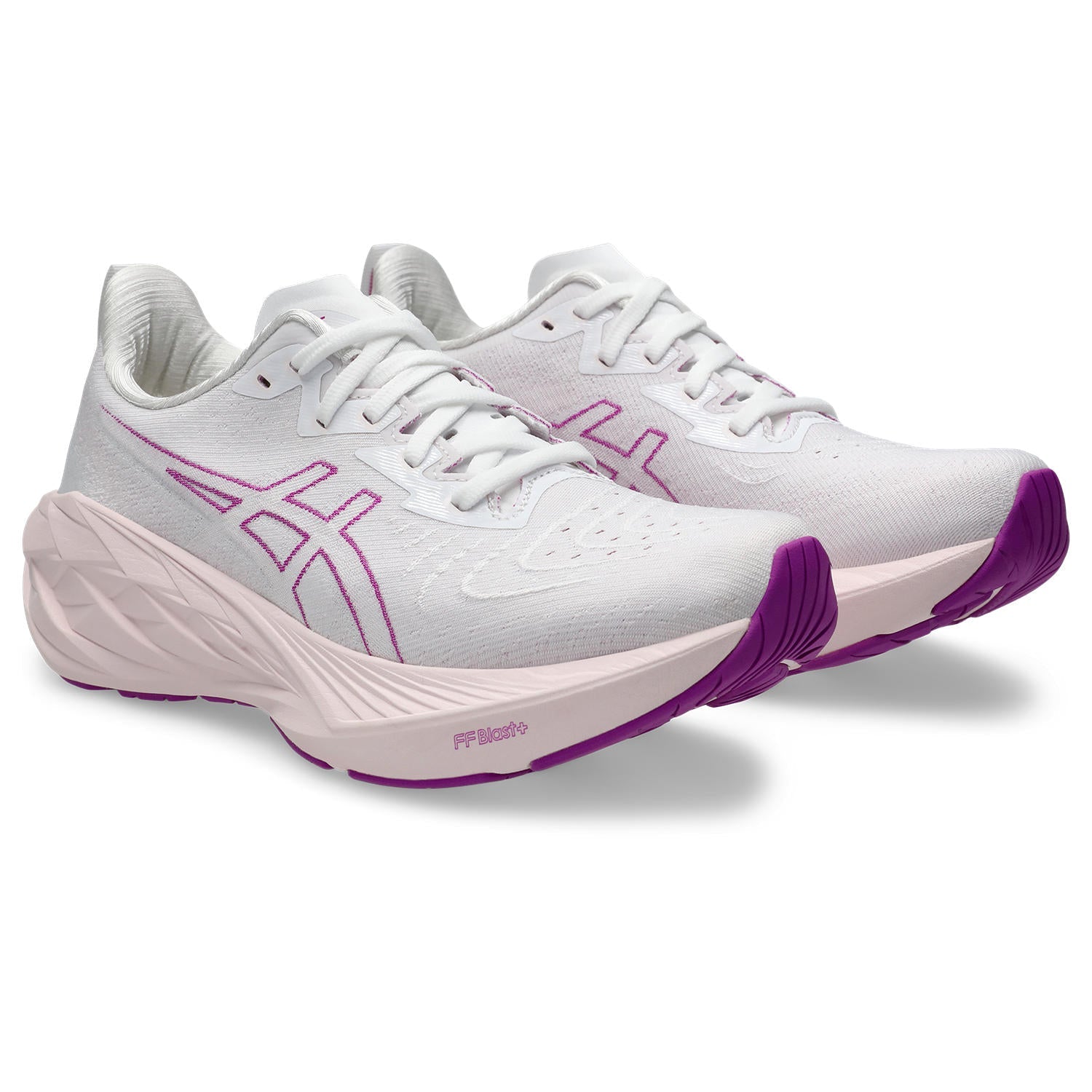 Womens Novablast 4 Running Shoe