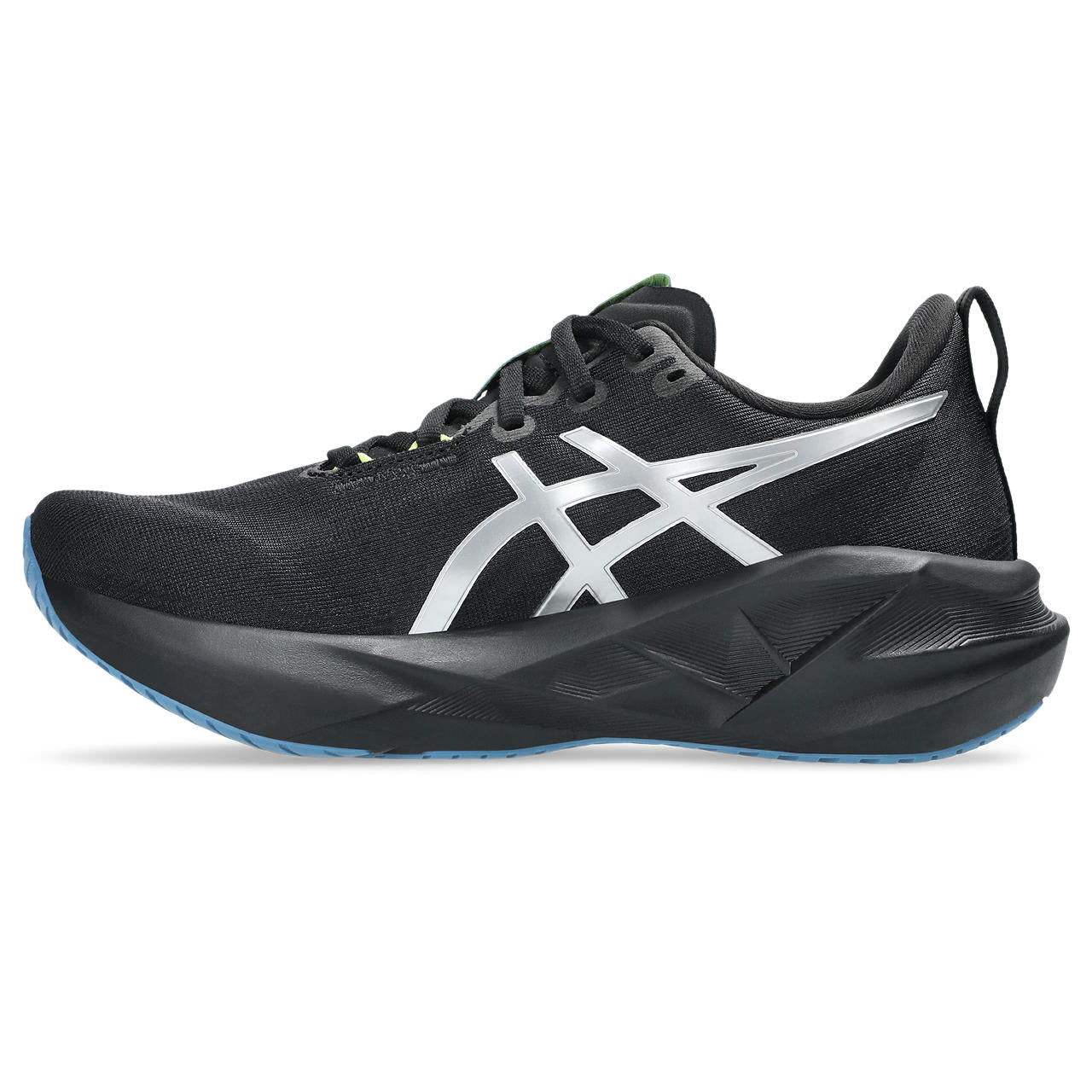 Womens Novablast 5 Luxe Shoe