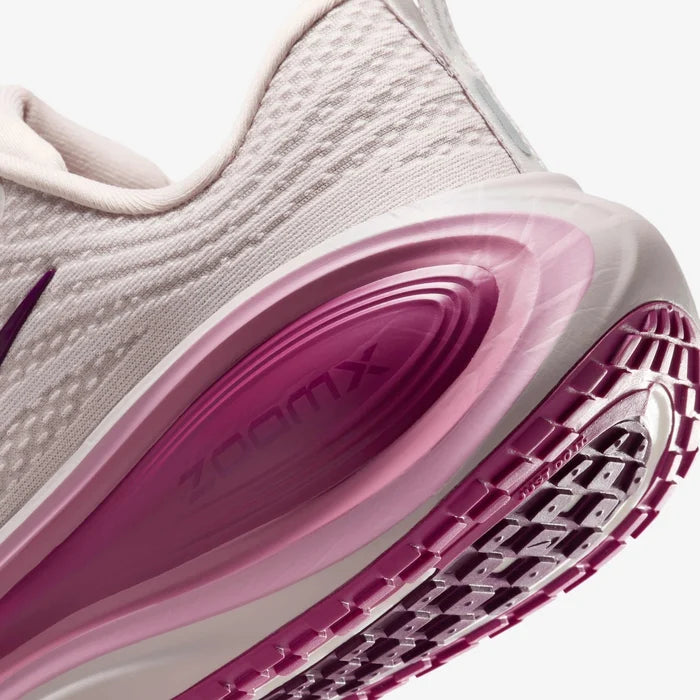 Womens Vomero Plus Running Shoe