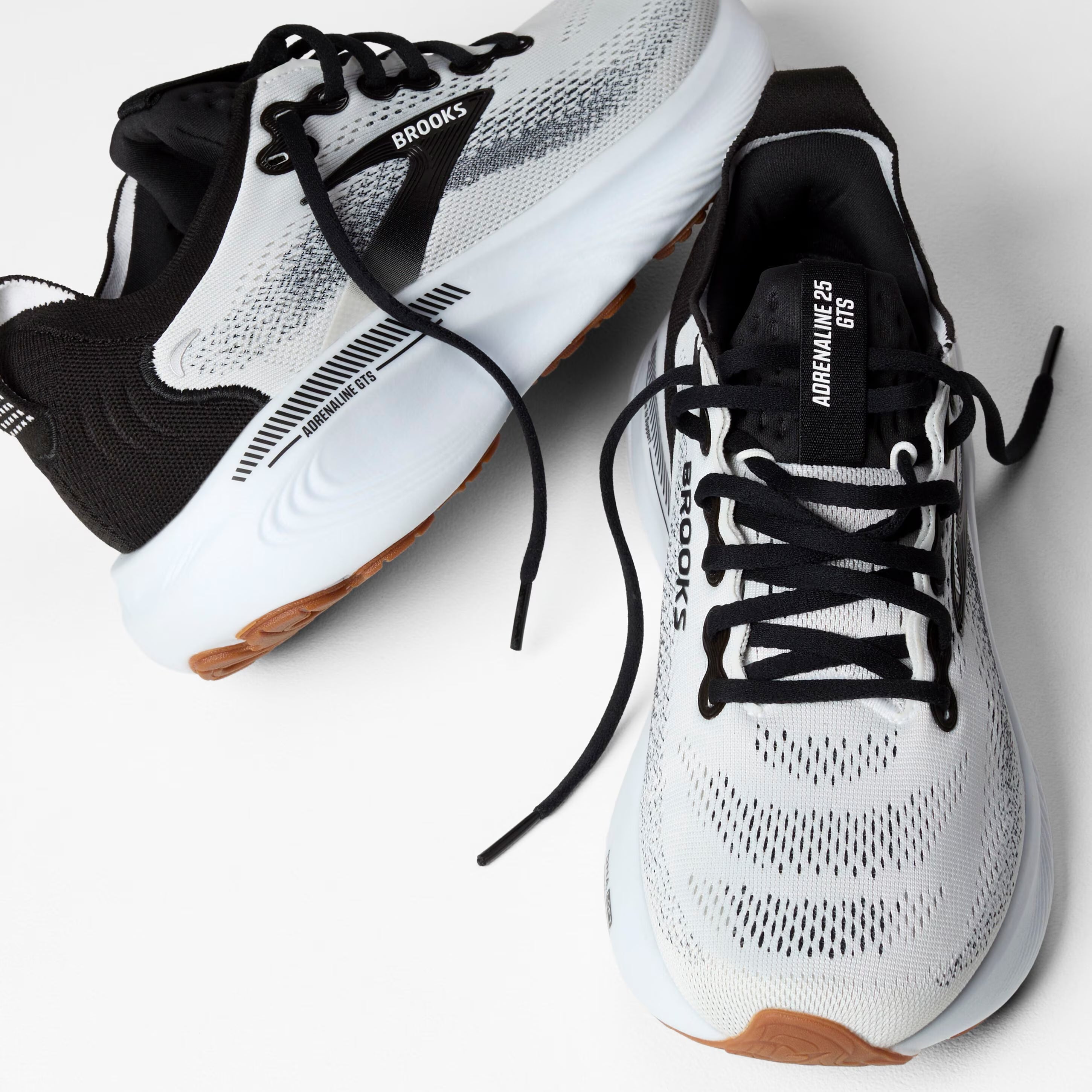 Mens Adrenalin GTS 25 Running Shoe