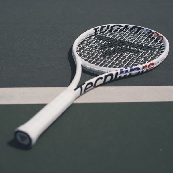 TFight 300 Isoflex Tennis Racket