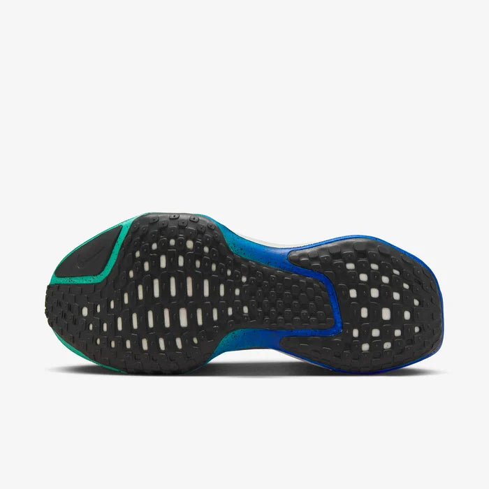 Mens ZoomX Invincible Run 3 Flyknit Running Shoe