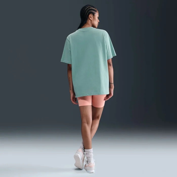 Womens Loose Short Sleeve Graphic T-Shirt