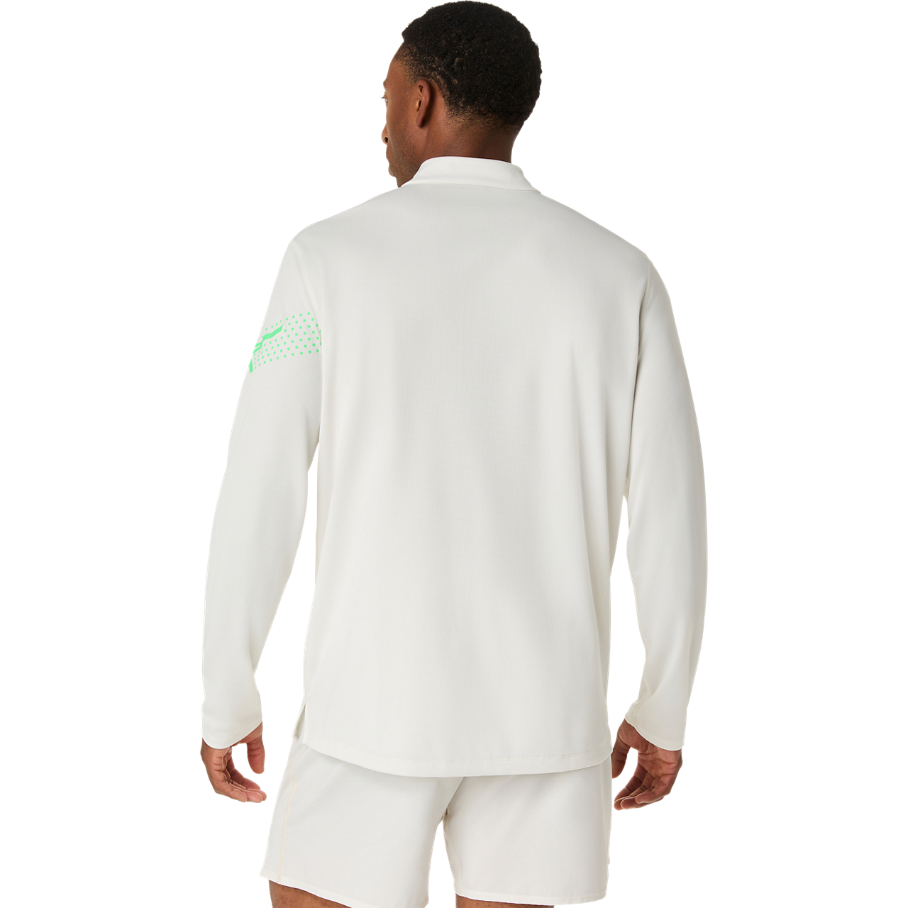 قميص رجالي بأكمام طويلة وفتحة نصفية