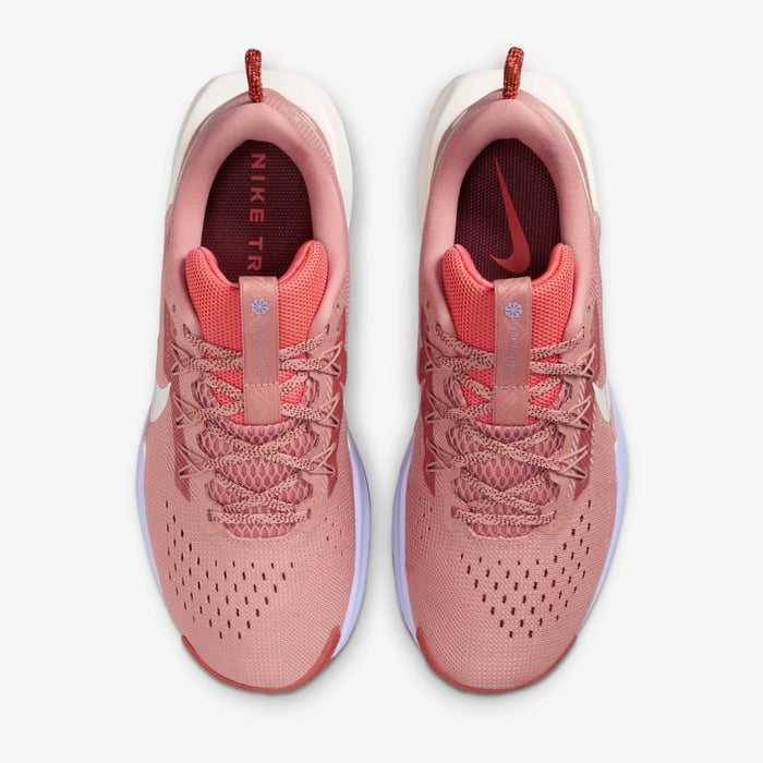 Womens Pegasus Trail 5 Running Shoe