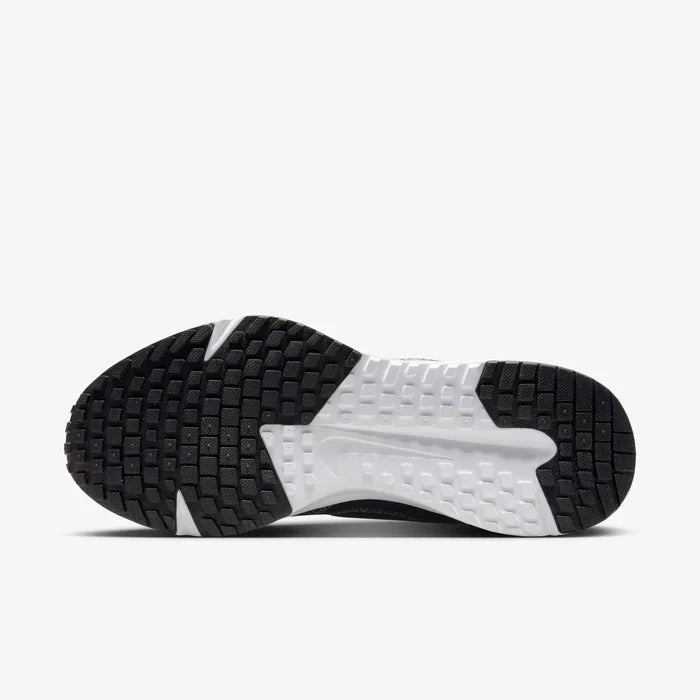 Womens Run Defy Running Shoe