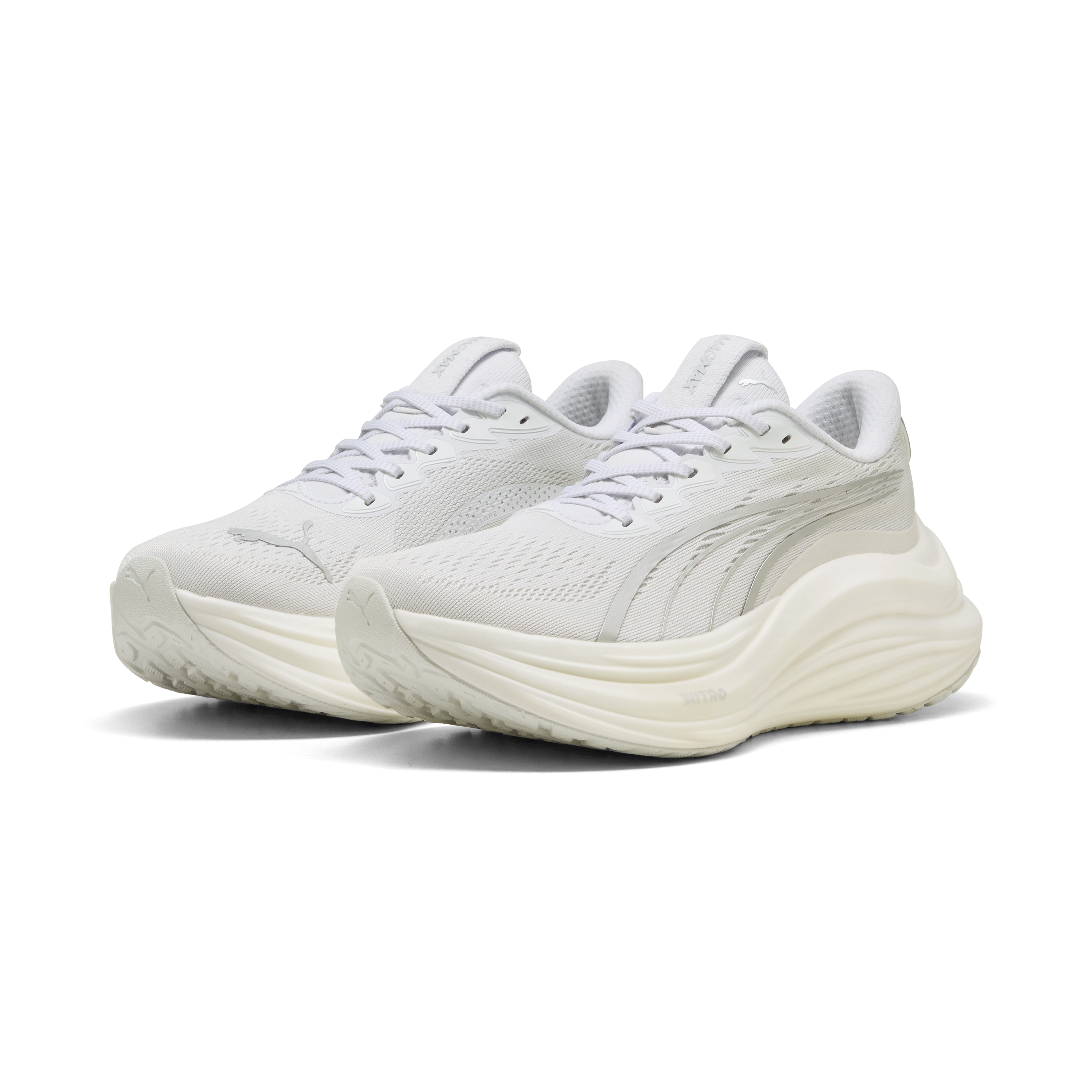 Womens MagMax Nitro Running Shoe