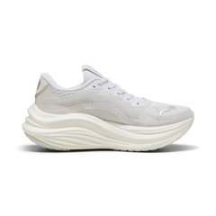 Womens MagMax Nitro Running Shoe
