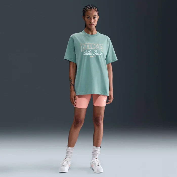 Womens Loose Short Sleeve Graphic T-Shirt