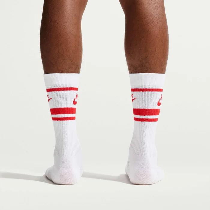 3 Pack Sportswear Everyday Essential Crew Socks