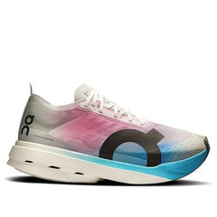 Womens Cloudboom Strike Running Shoe
