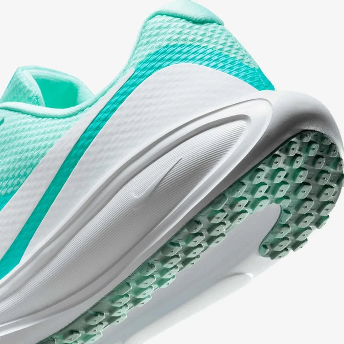 Womens Revolution 8 Running Shoe