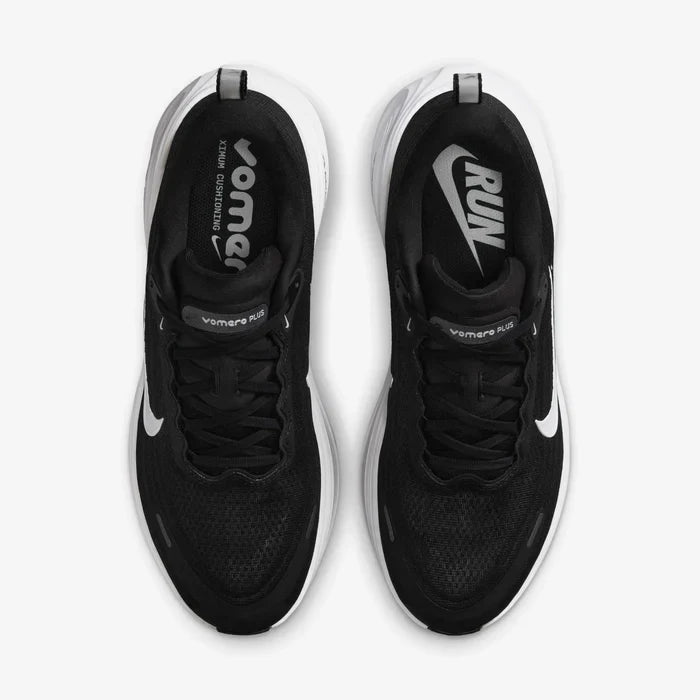 Mens Vomero Plus Running Shoe