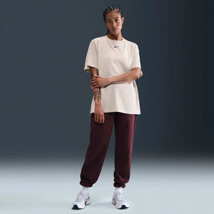 Womens Sportswear Essential Short Sleeve Tees