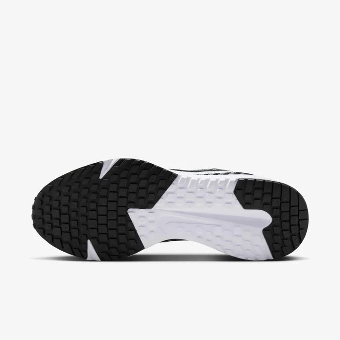 Mens Run Defy Running Shoe
