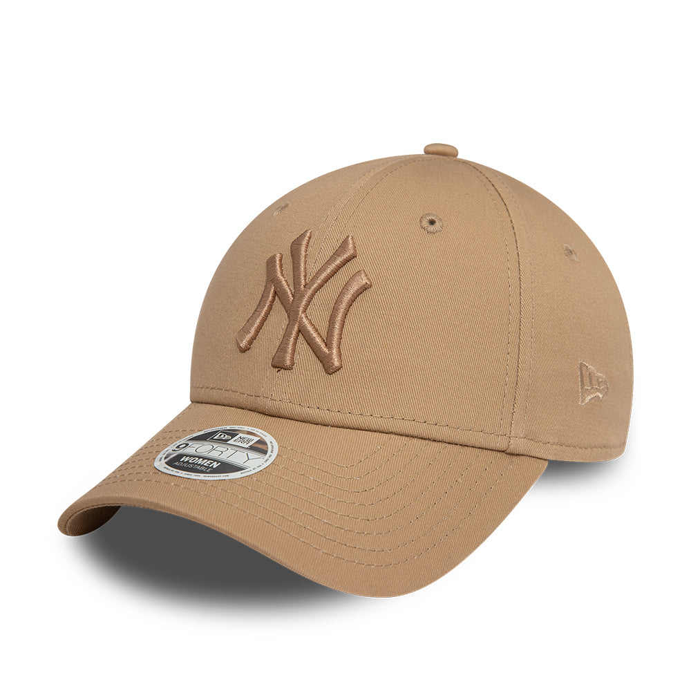 Women League Essential 9Forty Adjustable Cap