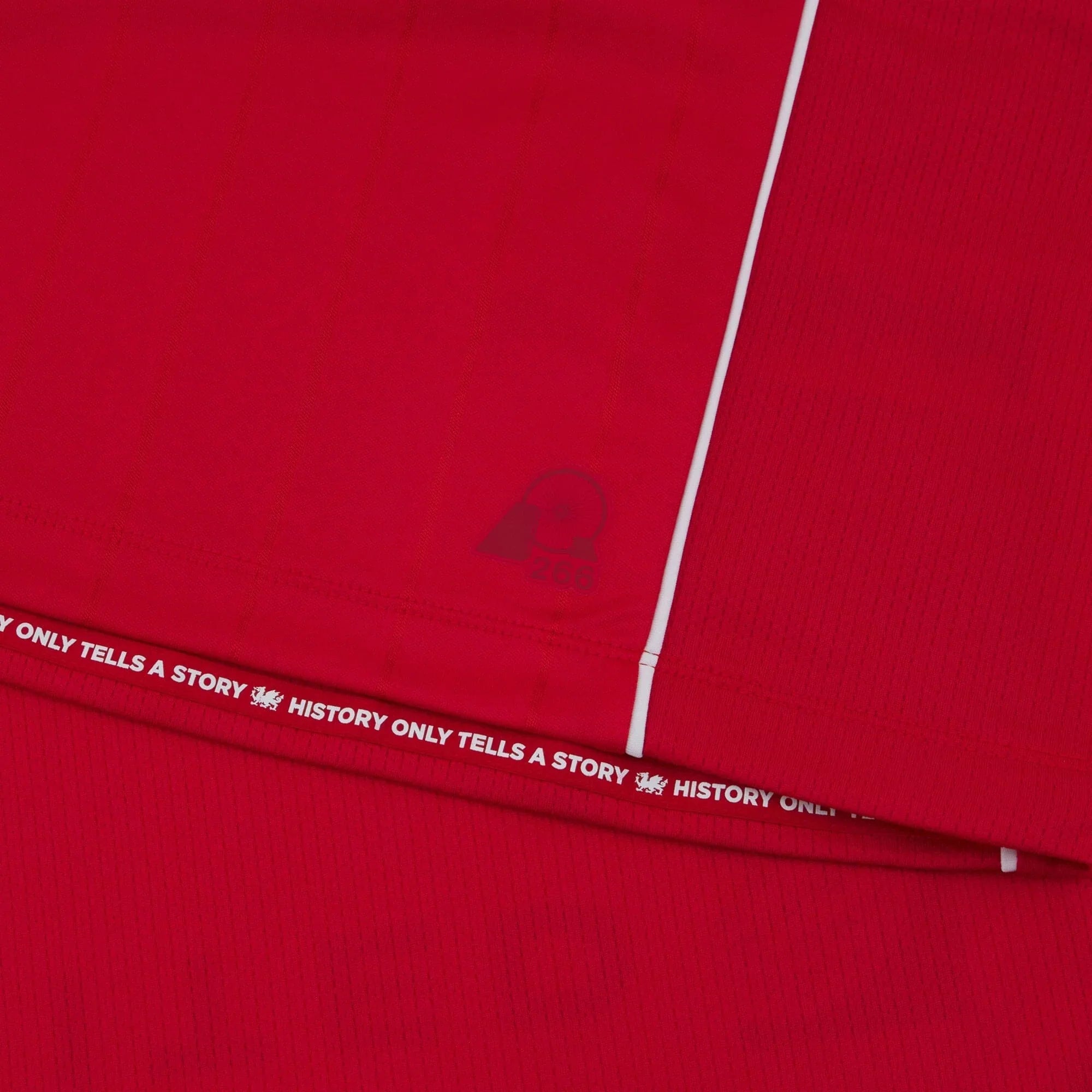 Mens Wrexham Home 25/26 Replica Jersey