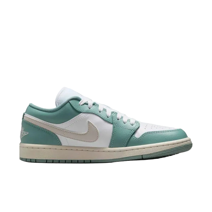 Womens Air Jordan 1 Low Shoe