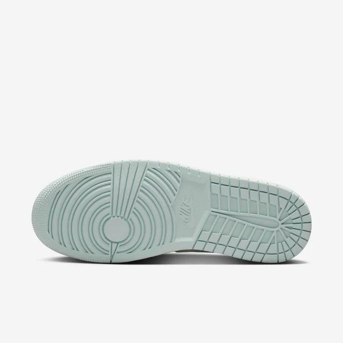 Womens Jordan 1 Low Shoe