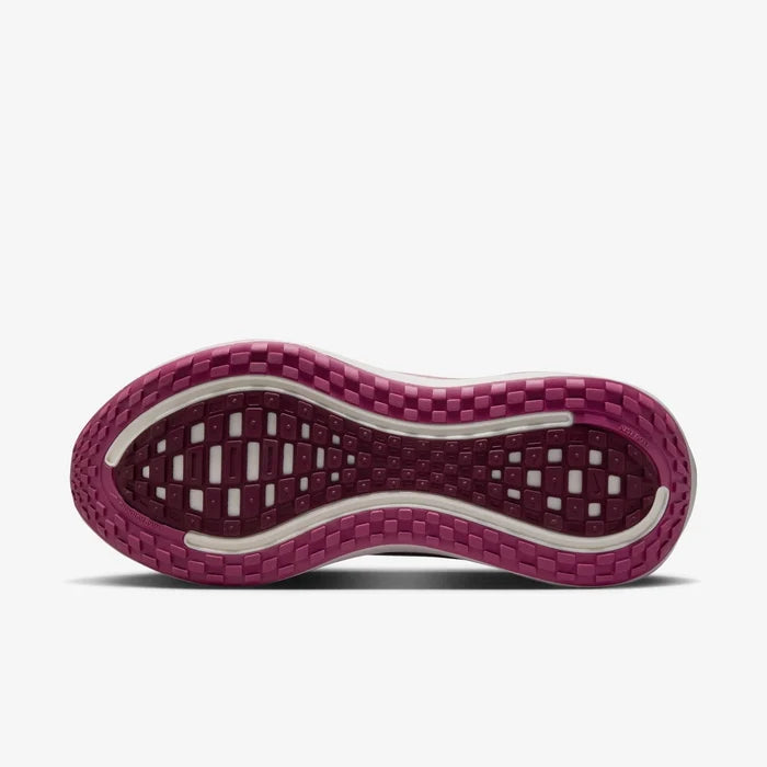 Womens Vomero Plus Running Shoe