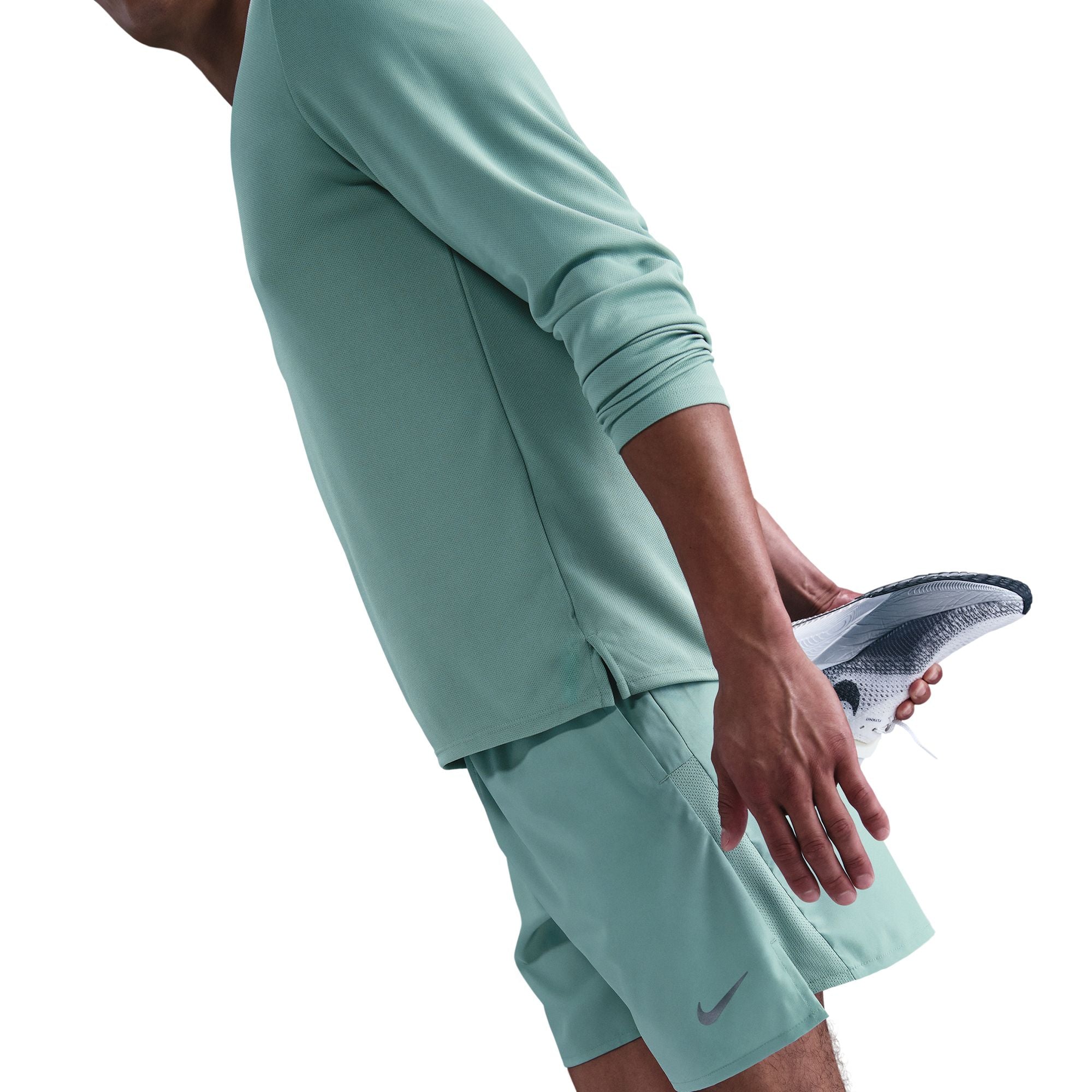 شورت رجالي Dri-Fit Challenger 7 بوصة