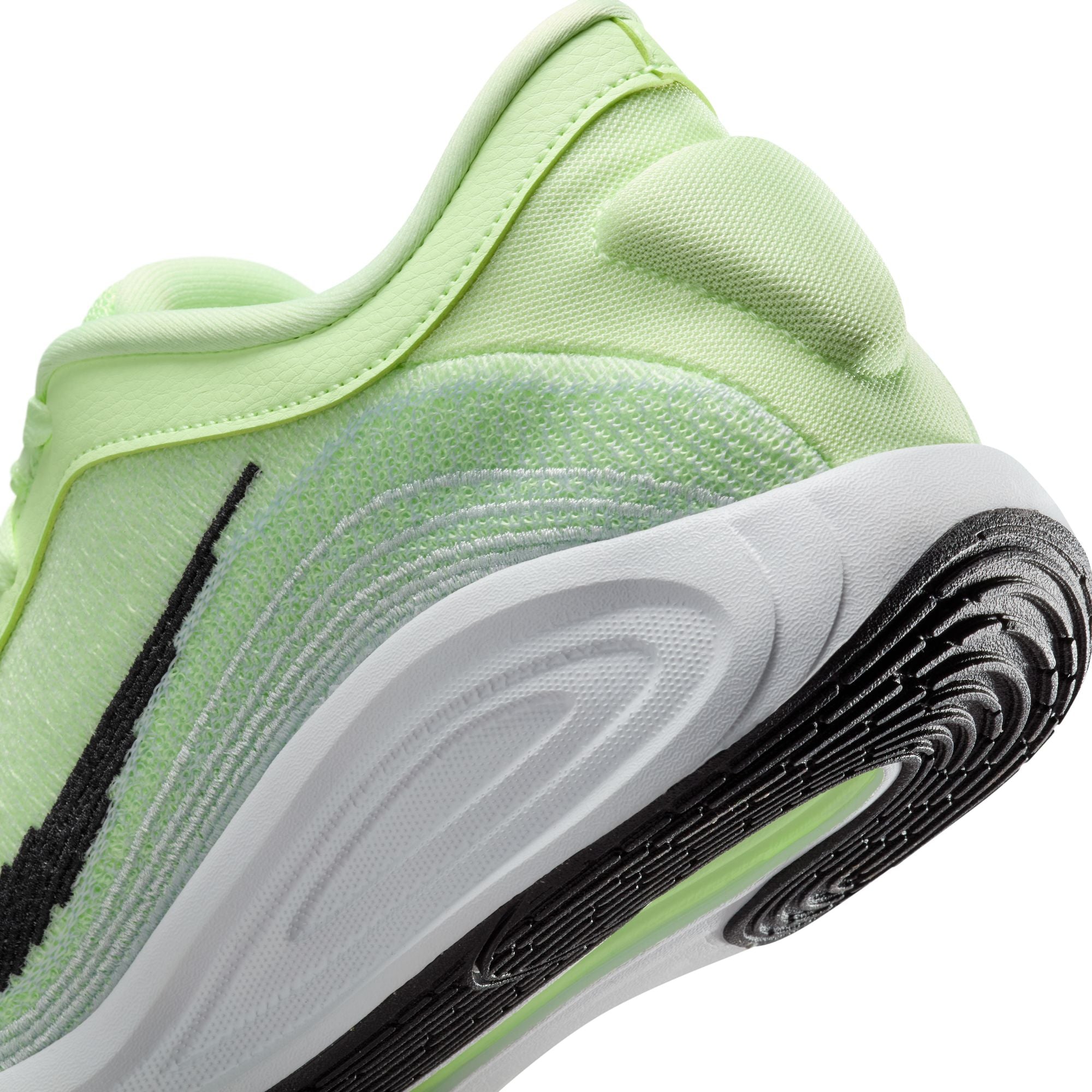 Mens Lebron NXXT GENISUS Basketball Shoe