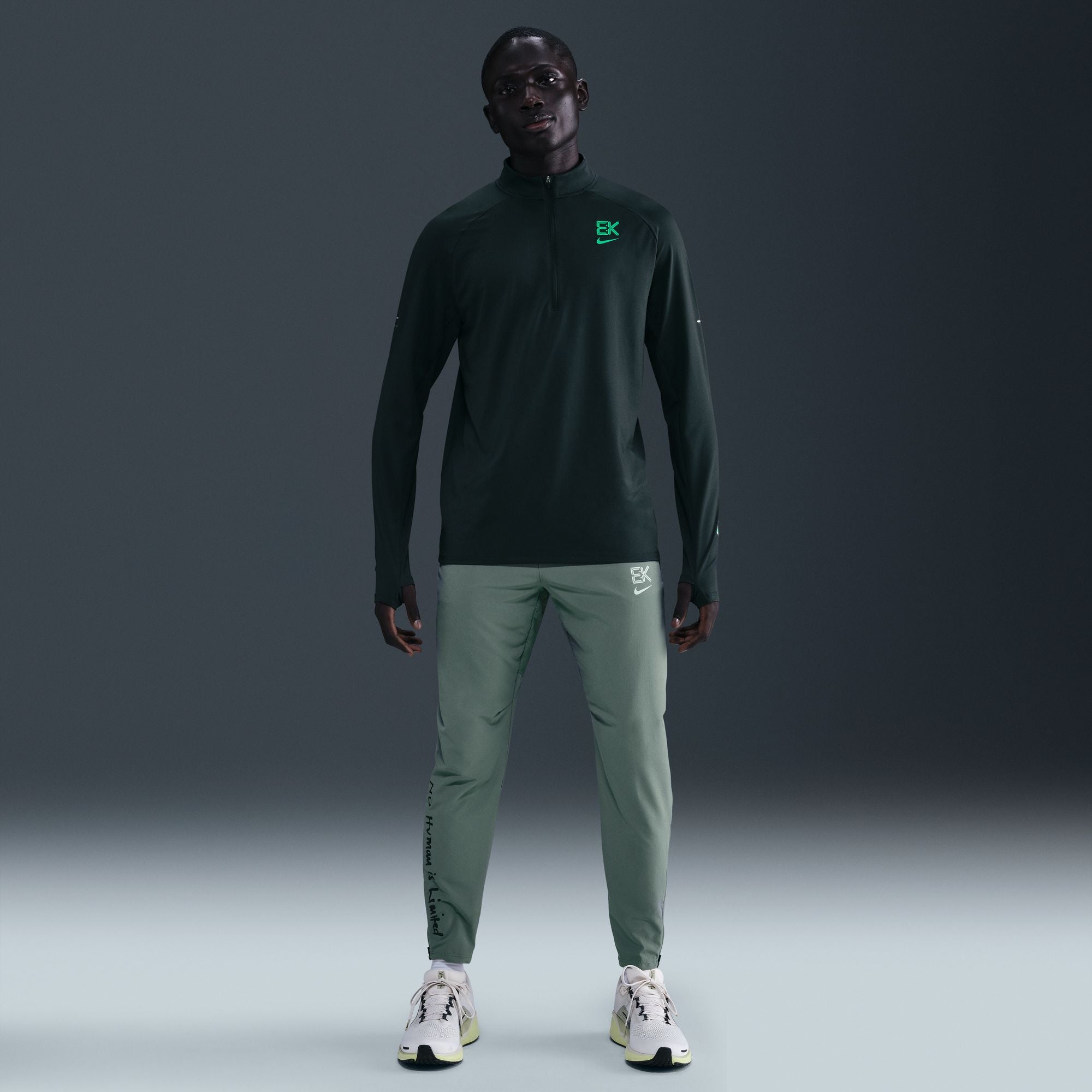 طبقة وسطية رجالية Dri-Fit Stride Kipchoge بنصف سحاب