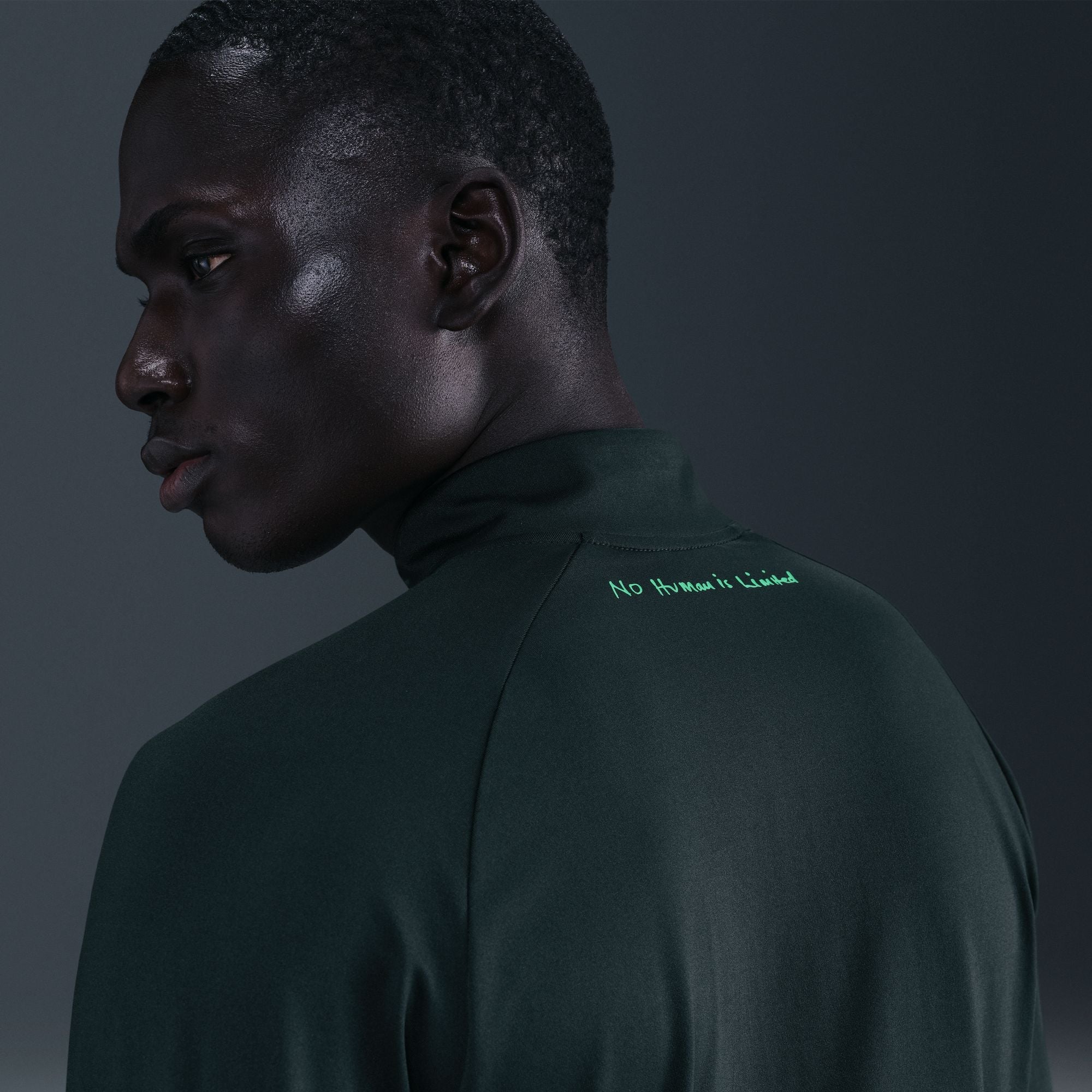 طبقة وسطية رجالية Dri-Fit Stride Kipchoge بنصف سحاب