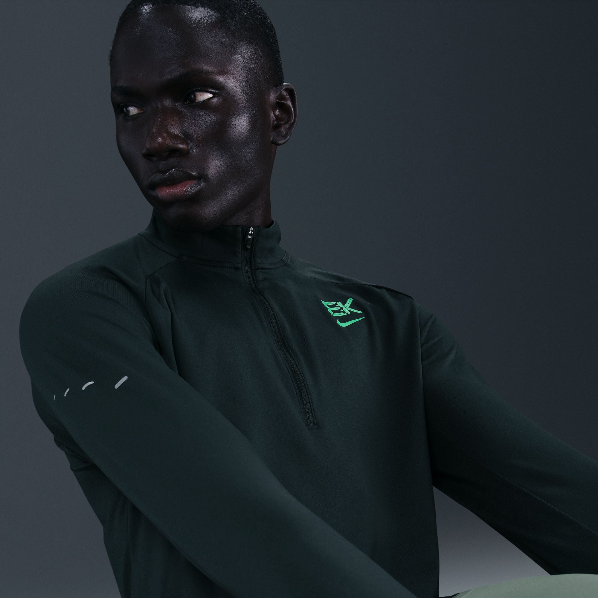 طبقة وسطية رجالية Dri-Fit Stride Kipchoge بنصف سحاب