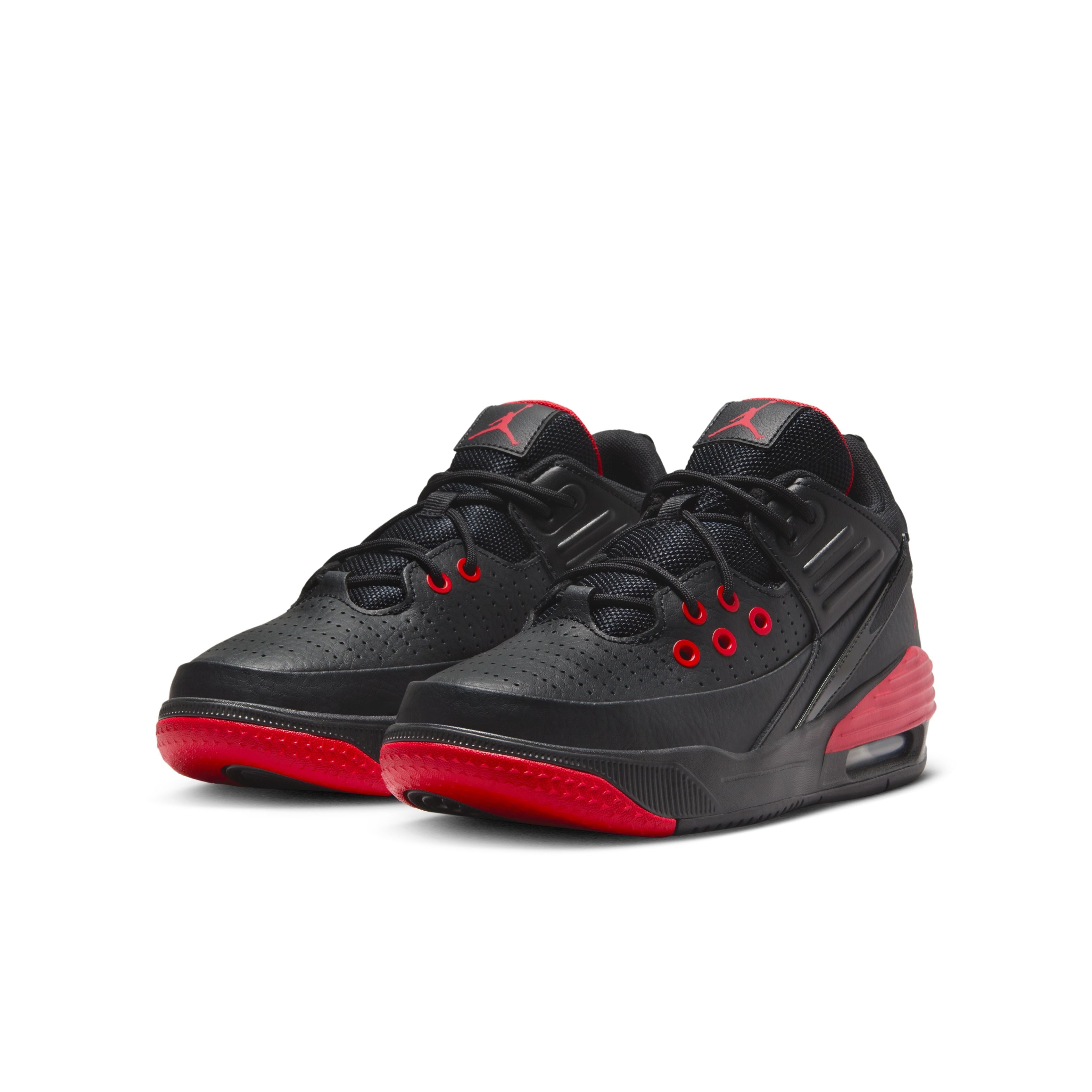 Junior Max Aura 5 Basketball Shoe