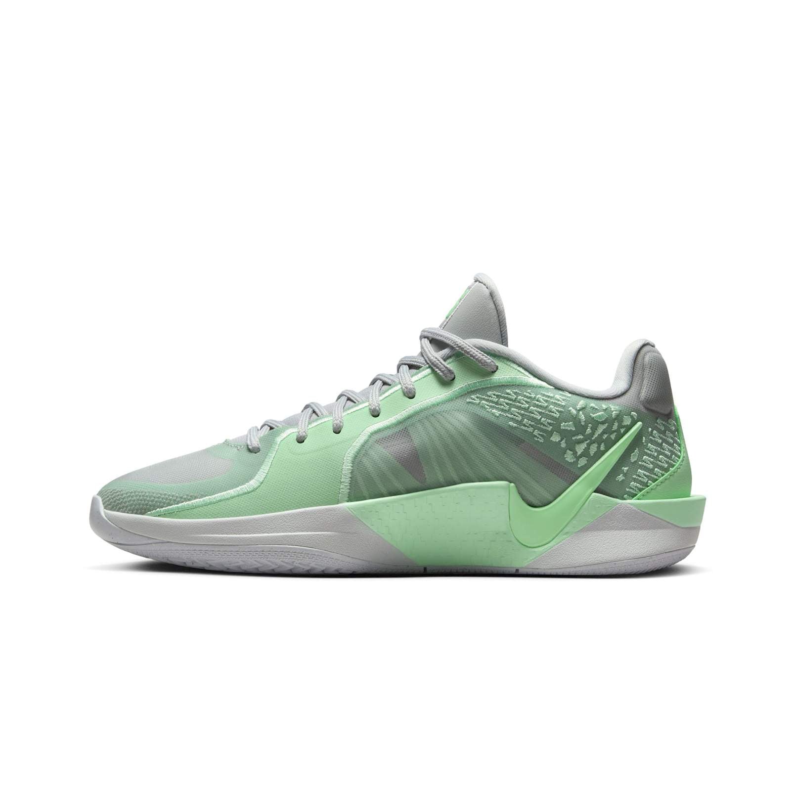 Womens Sabrina 2 Basketball Shoe