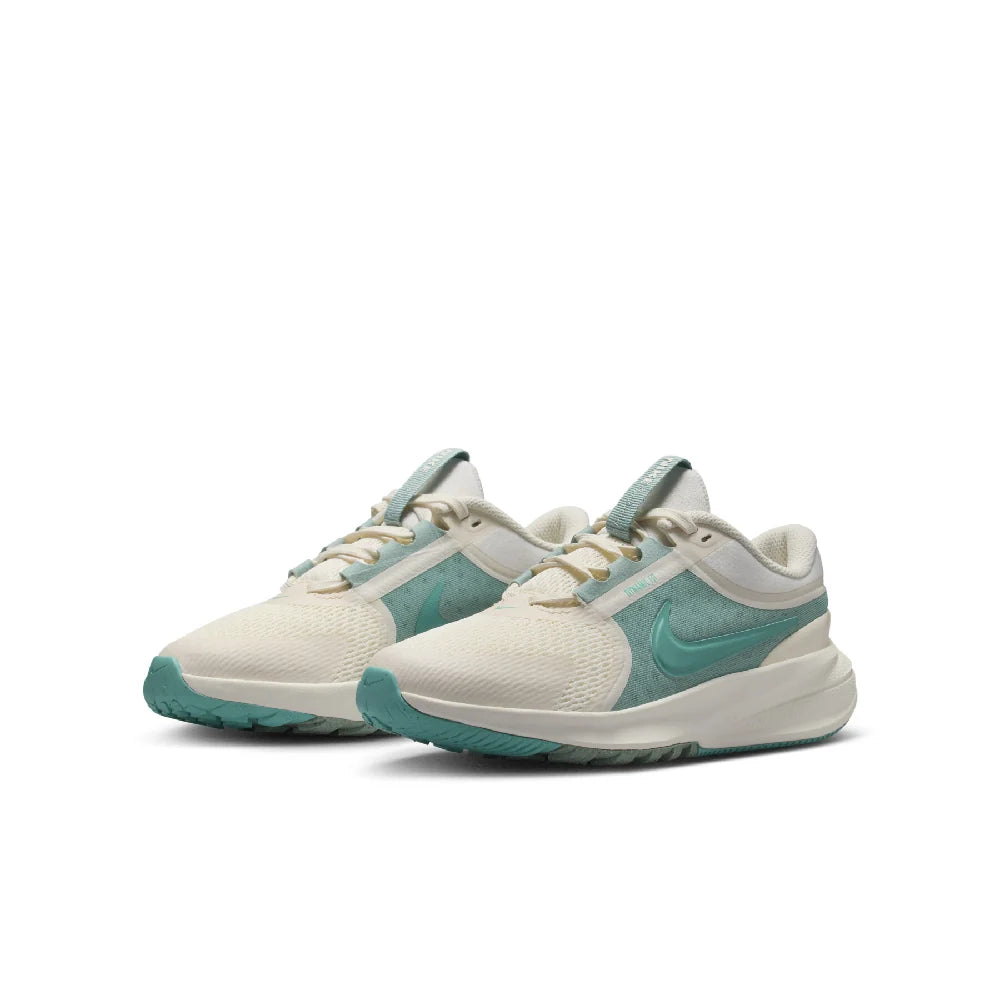 Junior Star Runner Shoe