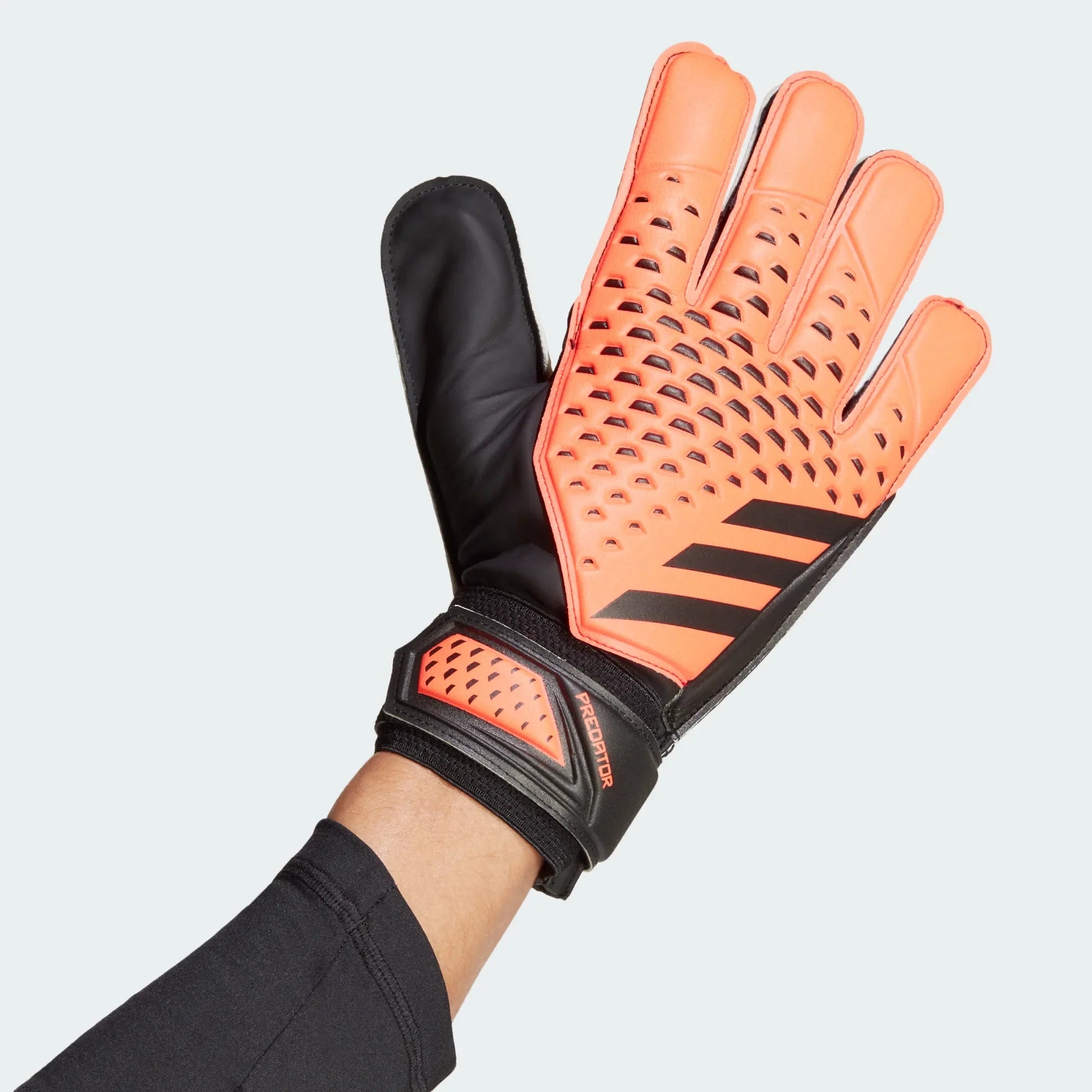 Mens Predator Training Gloves