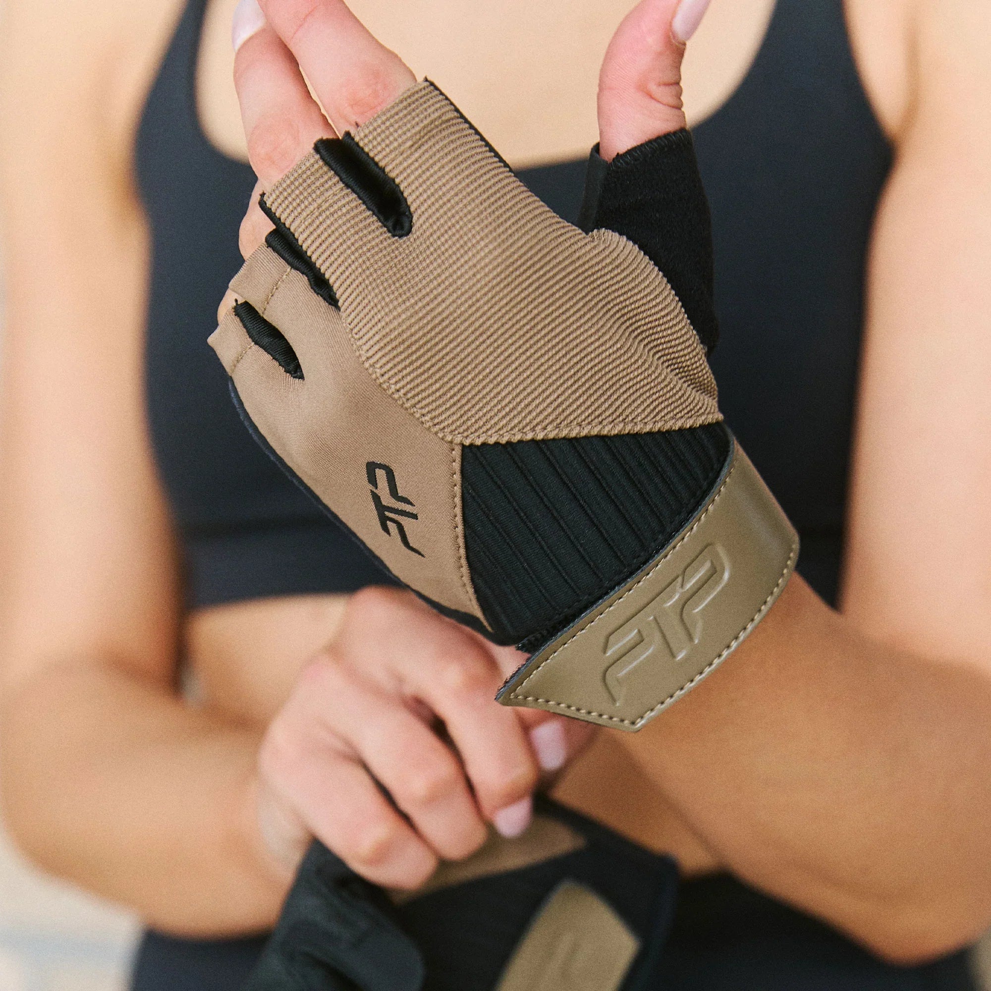 Low-Impact Luxe Bronze Fitness Gloves