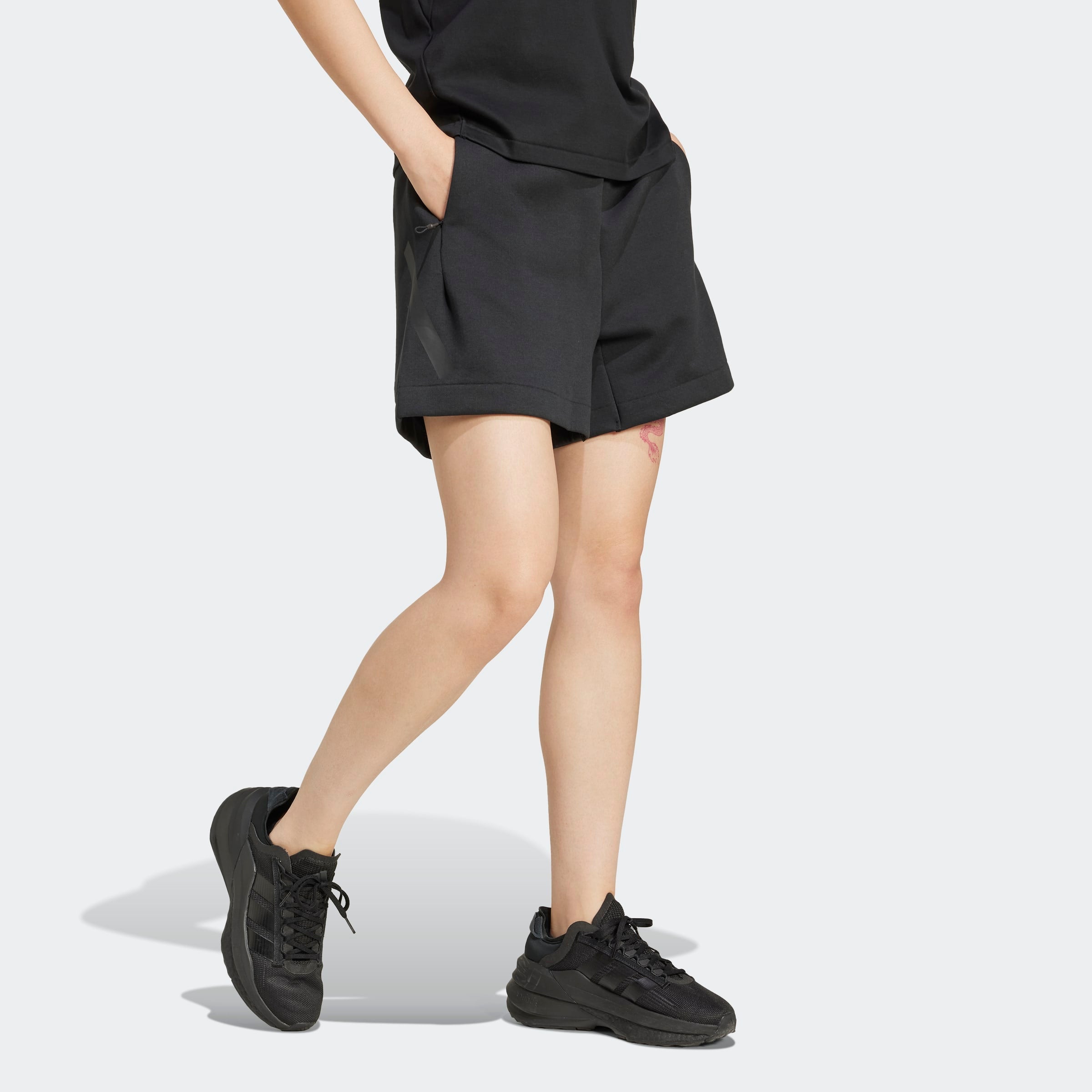 Womens Z.N.E Shorts