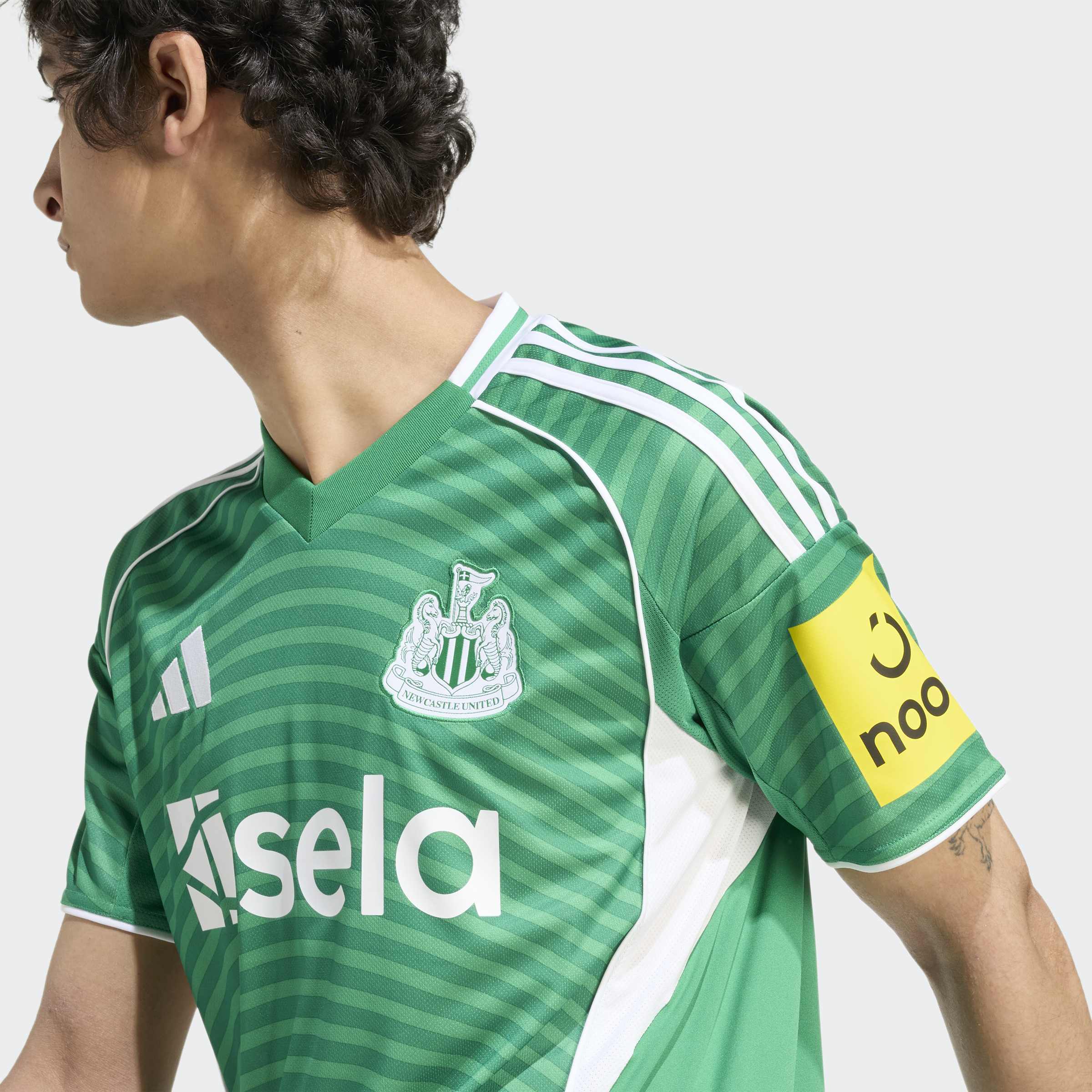 Mens Newcastle United Away 25/26 Replica Jersey