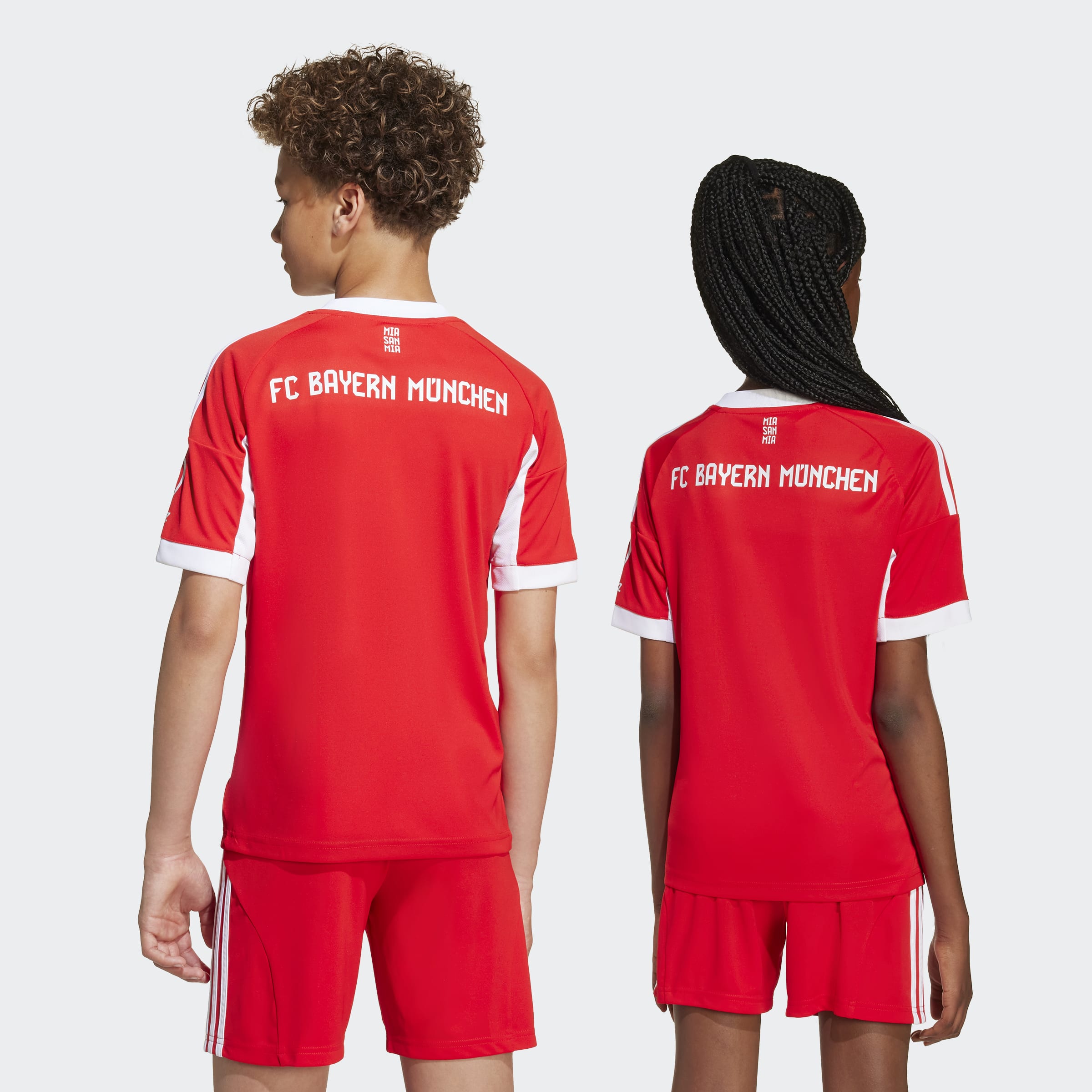 Junior FC Bayern Munich Home 25/26 Replica Jersey