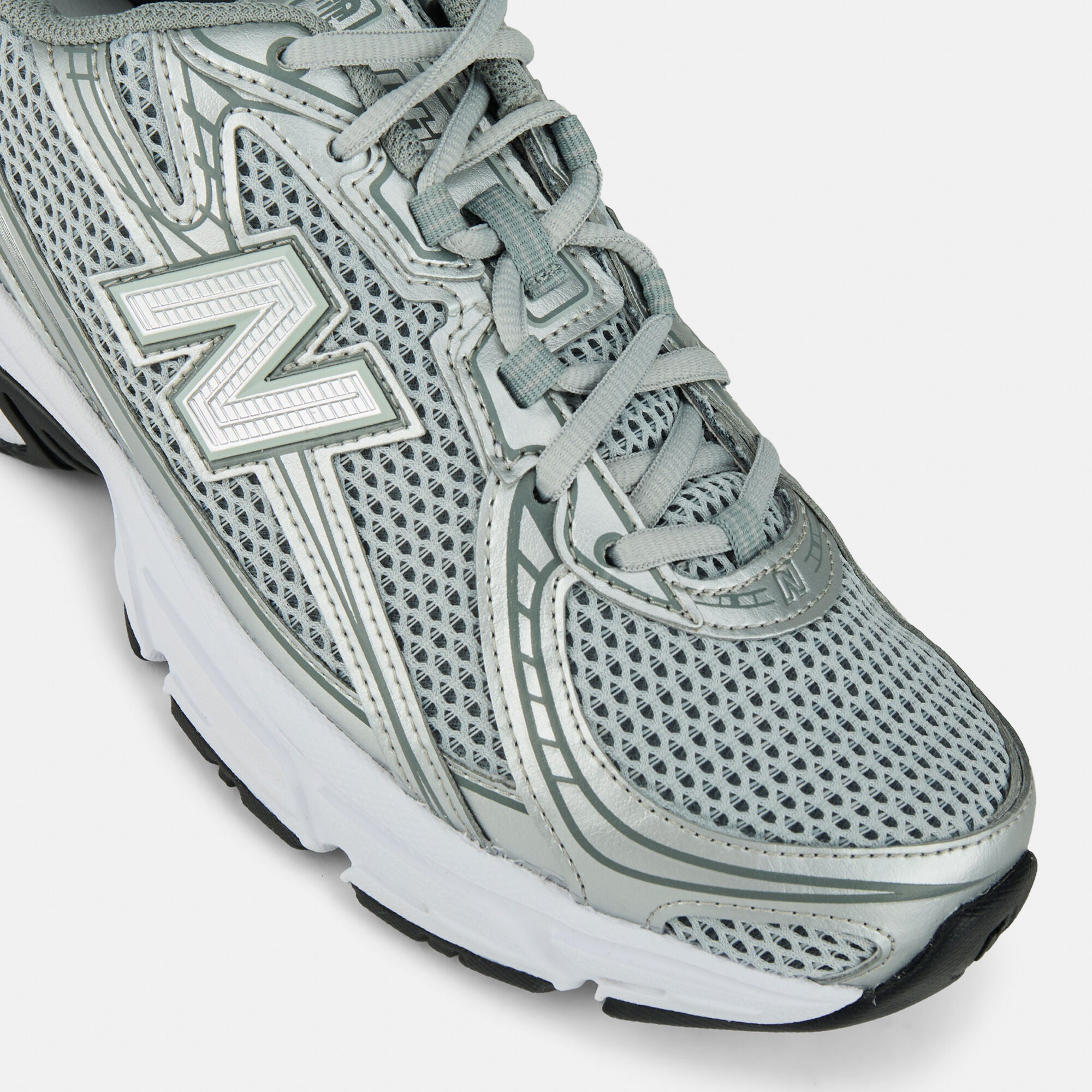 Mens 740 Shoe