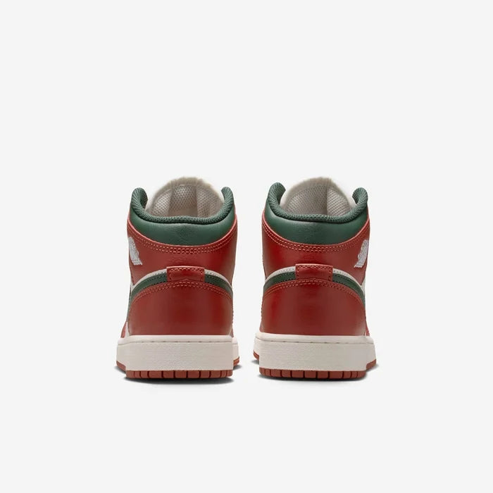 Junior Air Jordan 1 Mid Shoe