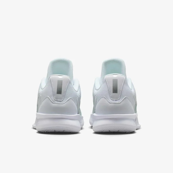 Womens Sabrina 3 Basketball Shoe