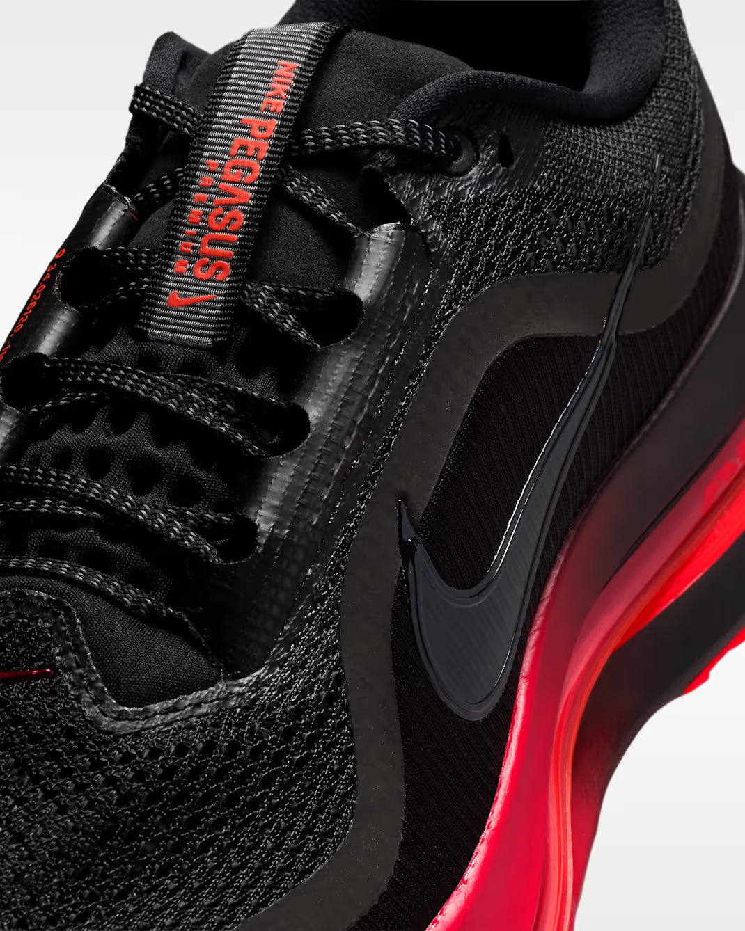 Mens Pegasus Premium Running Shoes