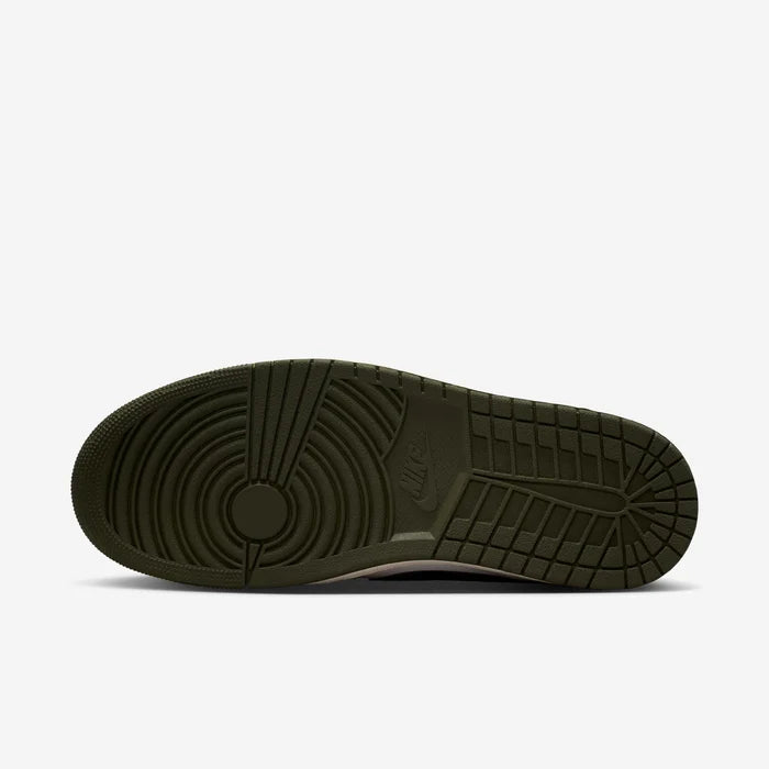 Mens Air Jordan 1 Retro Low OG Shoe